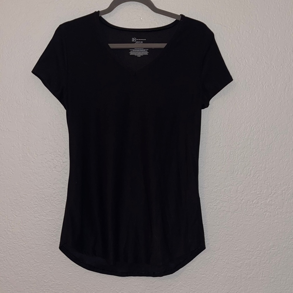 Black NoBo Tee, Size Small